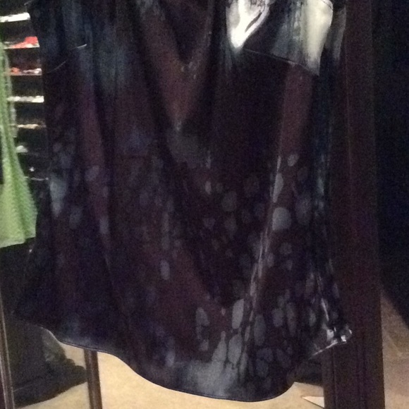 Tahari sleeveless top, side zipper, small, nwt - Picture 5 of 6